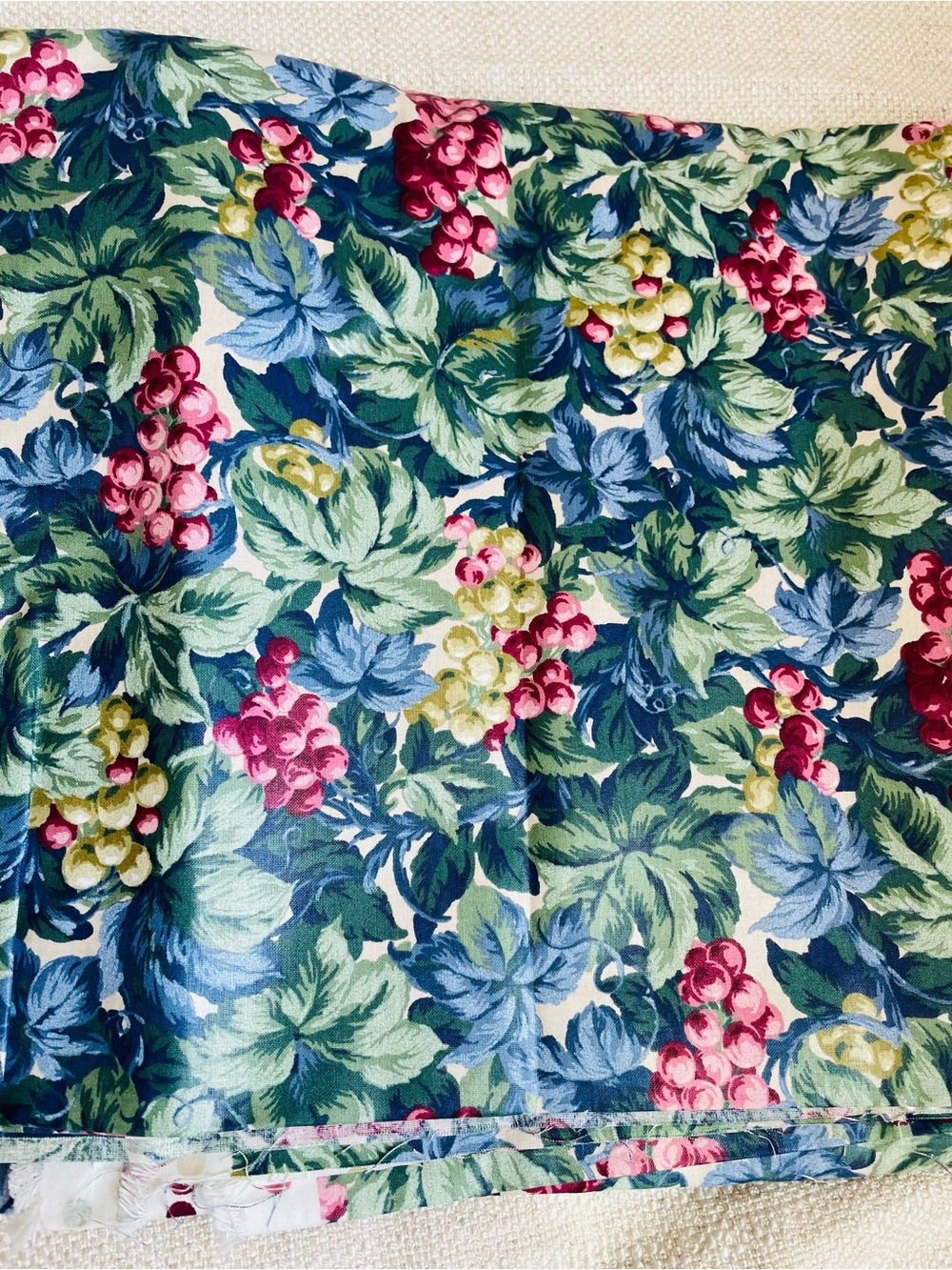 3y x 54" Floral Grape Print Cotton Western Textile Fabric Blue, Green & Pink NEW